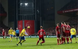 Khoảnh khắc tỏa sáng của Ibrahimovic
